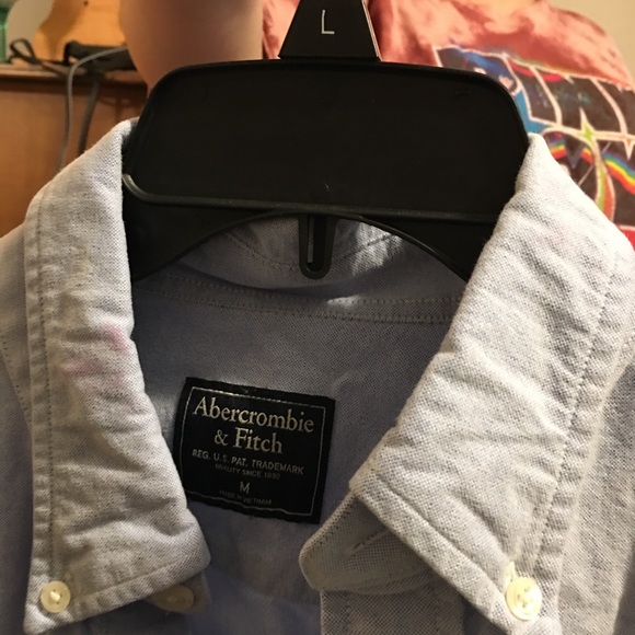 Young men’s button down - Picture 2 of 2